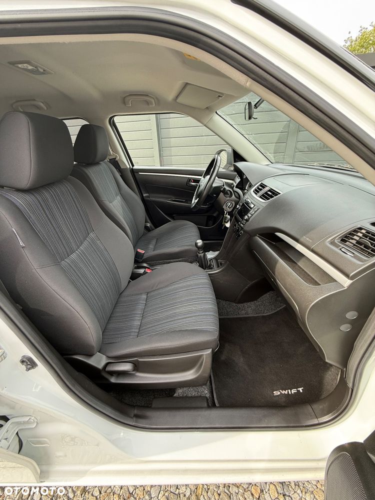 Suzuki Swift 1.2 Dualjet Allgrip Comfort - 19