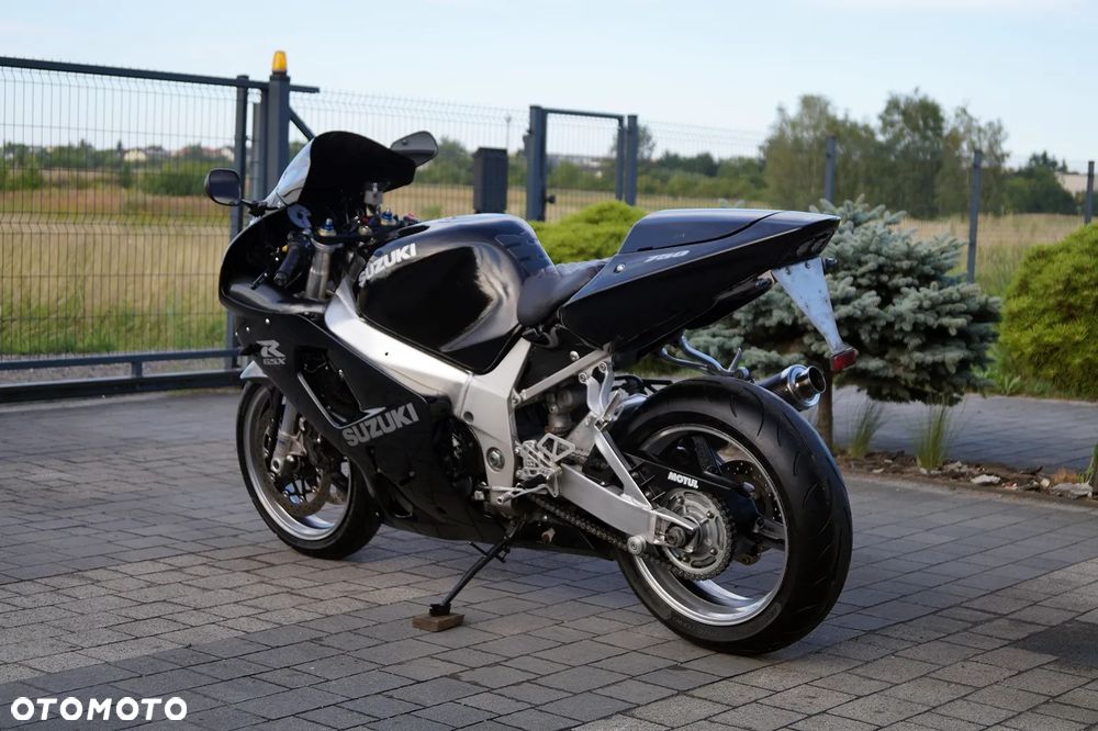 Suzuki GSX-R - 8