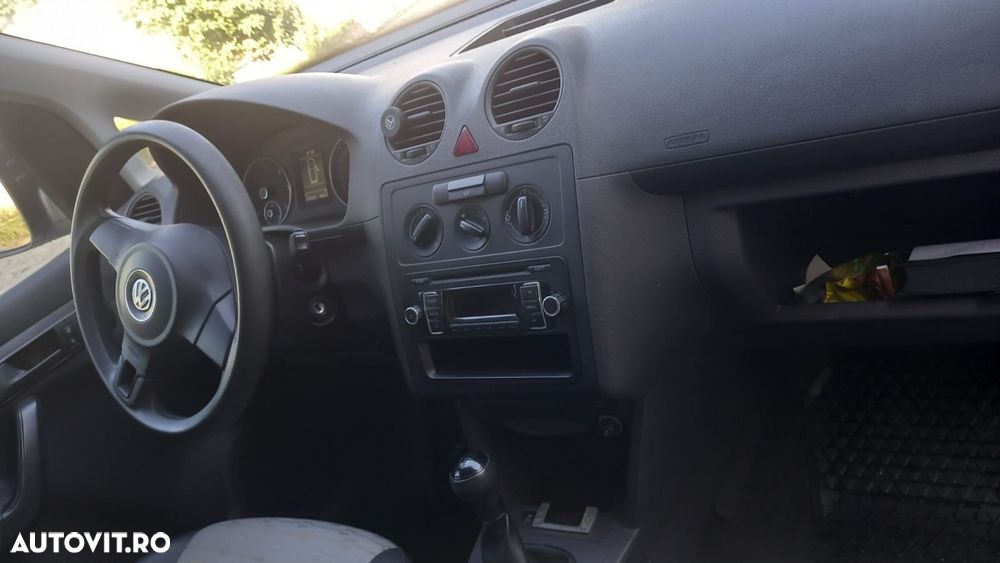 Volkswagen Caddy - 13