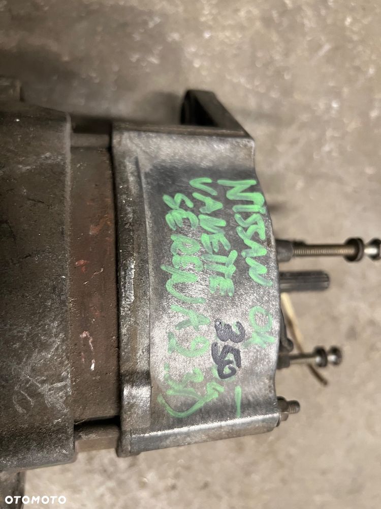Alternator Nissan vanette serena 2.3d - 3