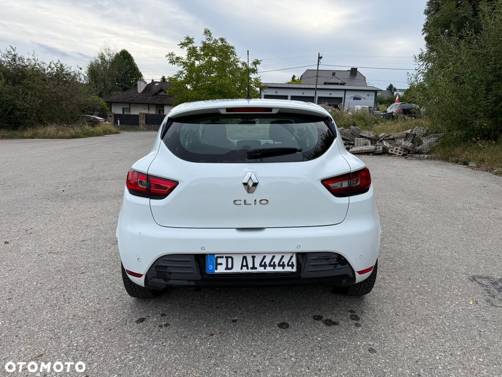 Renault Clio - 7