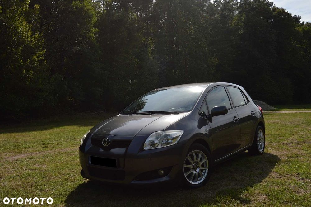 Toyota Auris - 2