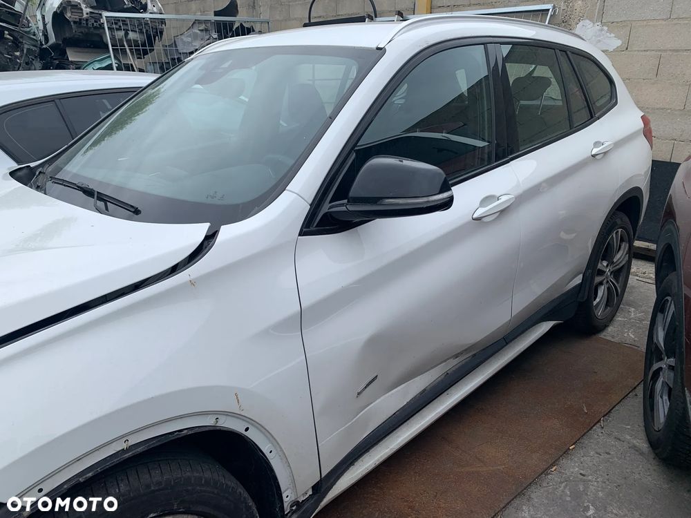 BMW X1 sDrive18d Sport Line - 2