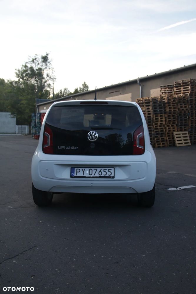 Volkswagen up! - 9