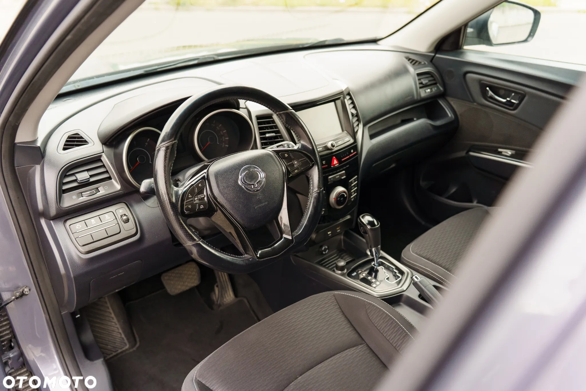 SsangYong/KGM XLV - 9