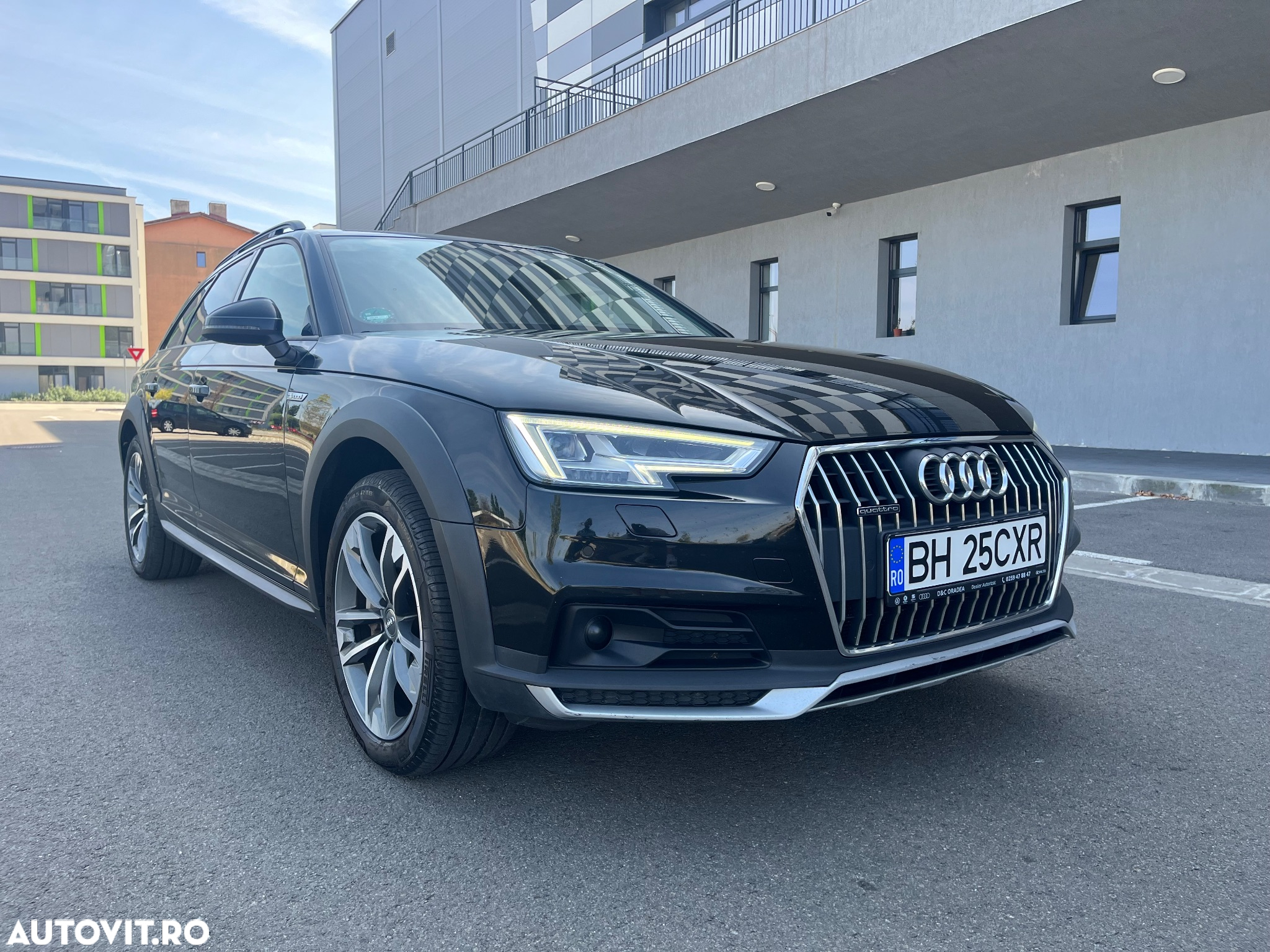 Audi A4 Allroad 2.0 TDI Quattro S tronic - 24