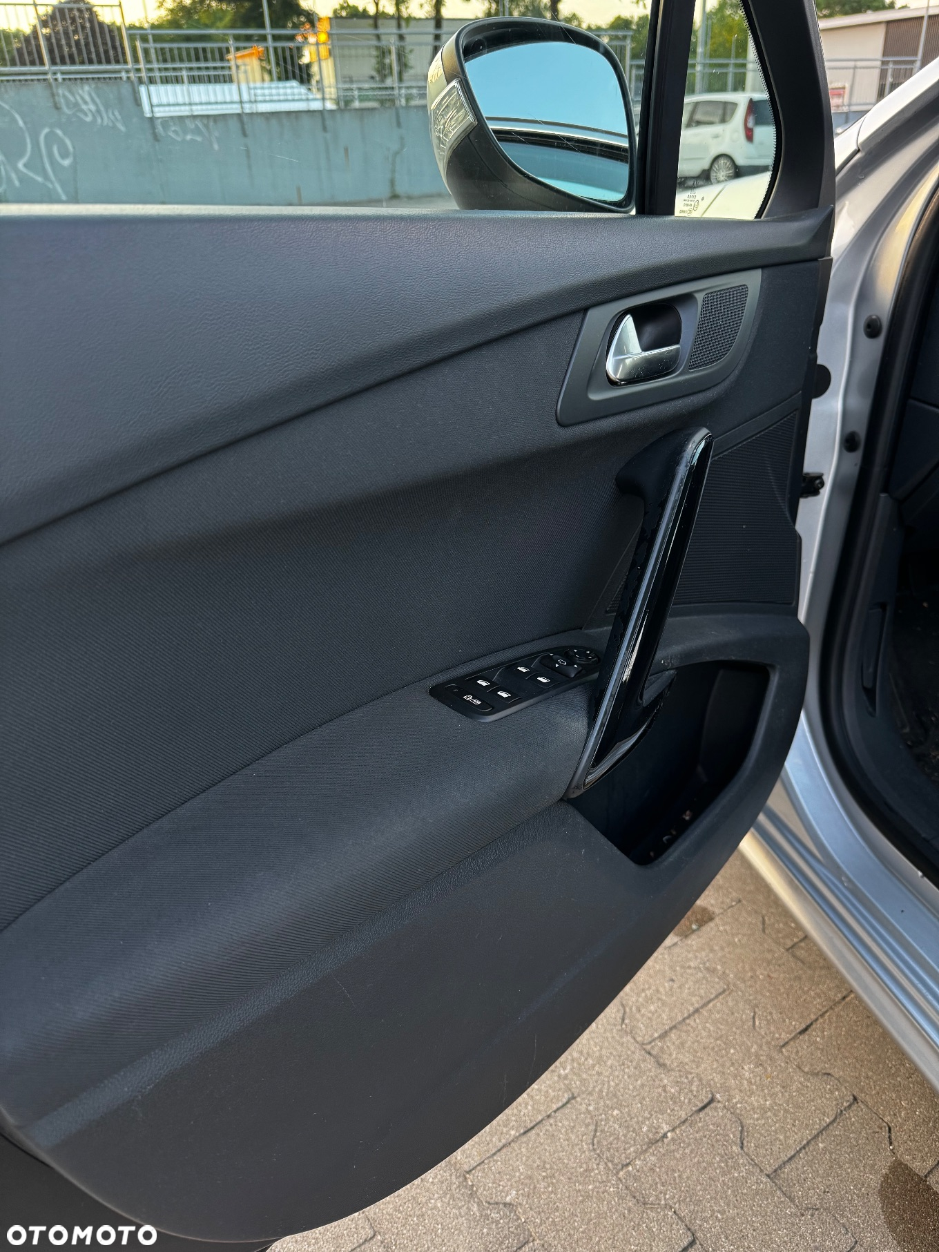 Peugeot 508 1.6 T Active - 16