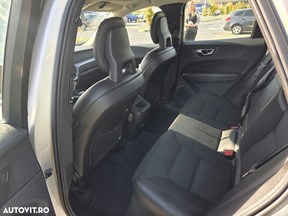 Volvo XC 60 - 8