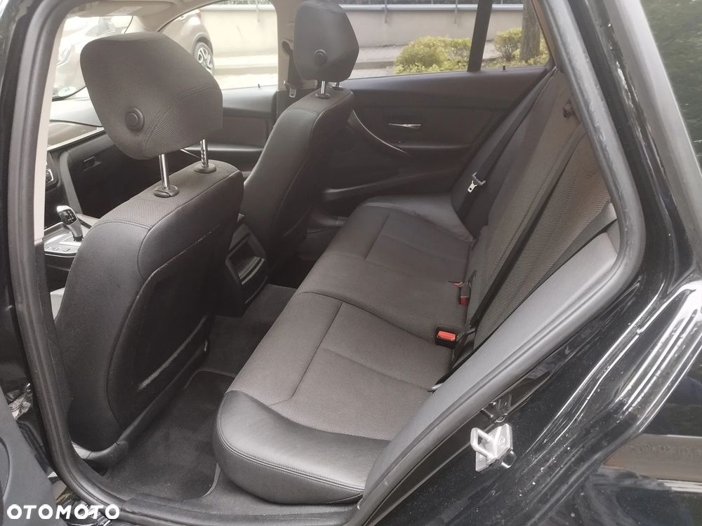 BMW Seria 3 320d Modern Line - 10