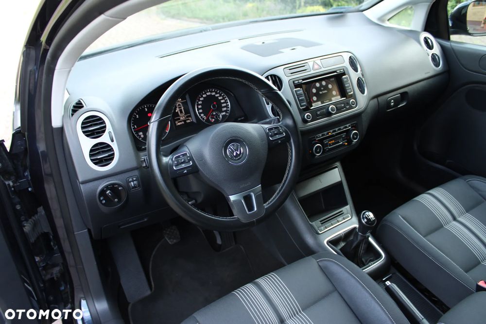 Volkswagen Golf 2.0 TDI DPF MATCH - 14