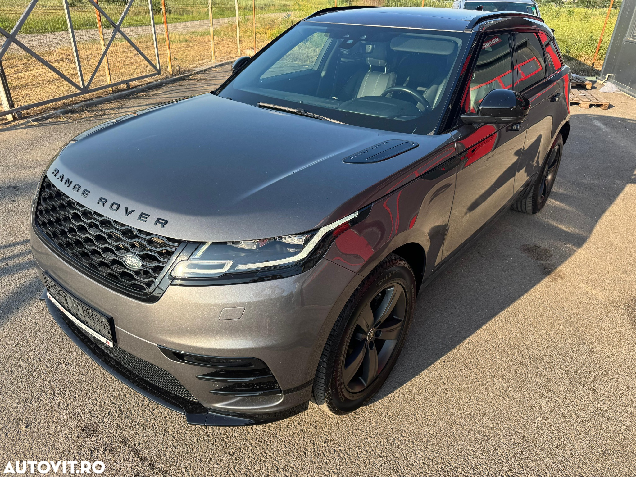 Land Rover Range Rover Velar 2.0 R-Dynamic HSE - 14