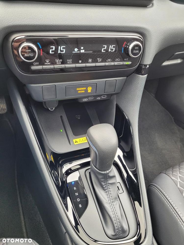 Toyota Yaris 130 1.5 VVT-i Premiere Edition - 14