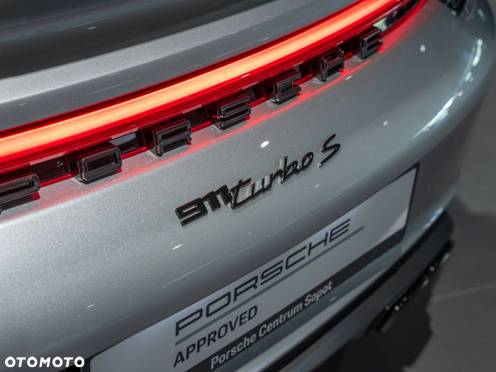 Porsche 911 Turbo S - 14