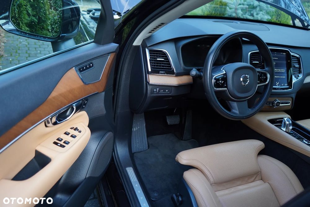 Volvo XC 90 T8 AWD Plug-In Hybrid Inscription 7os - 11