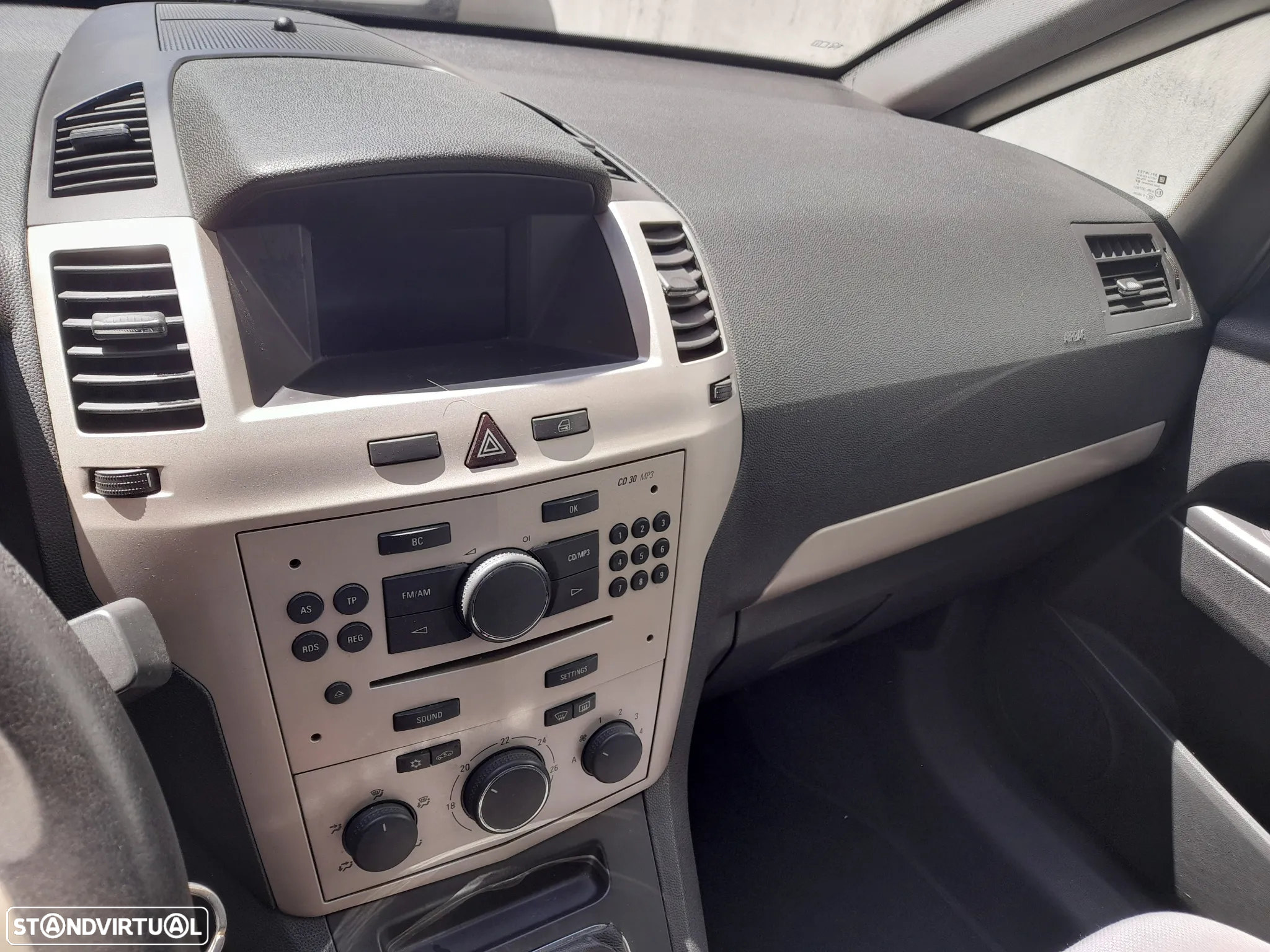 Opel Zafira 1.7 CDTi EcoFLEX - 9