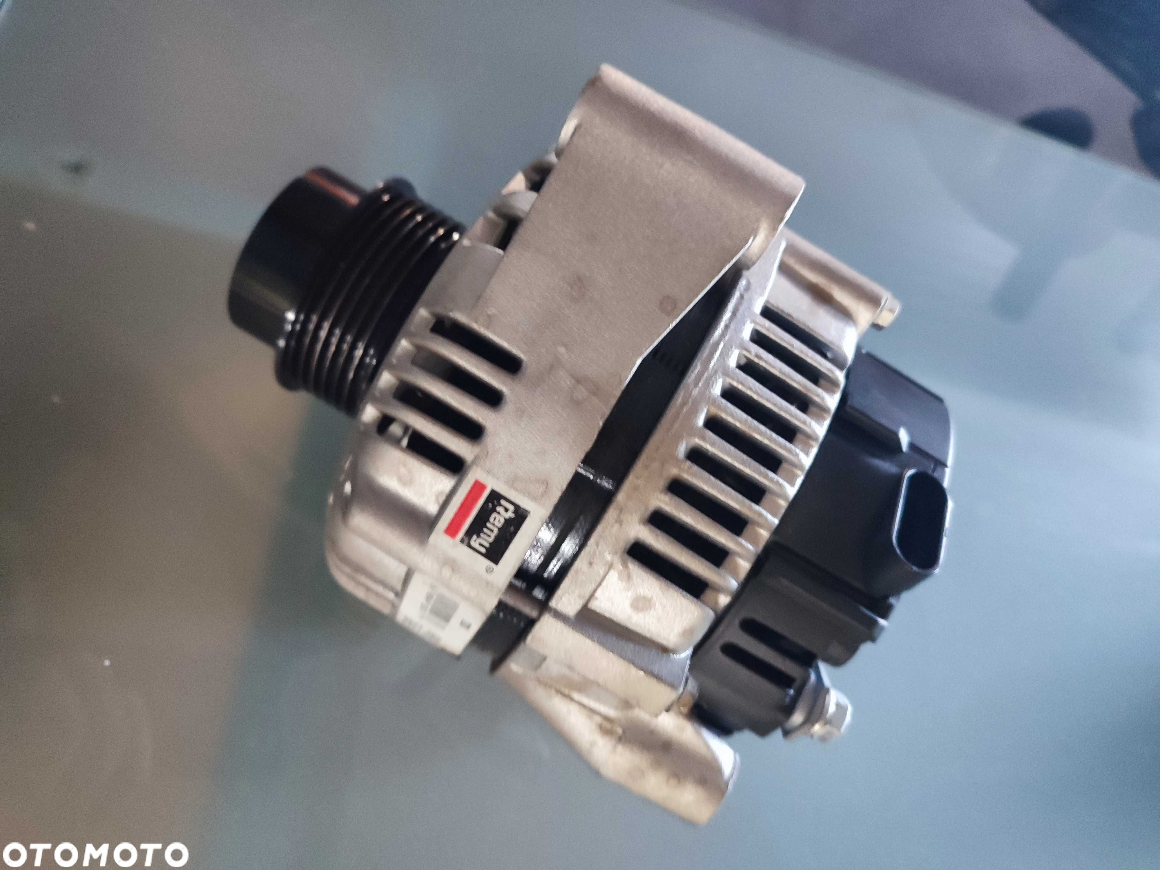 Chevrolet Corvette C5 alternator - 3