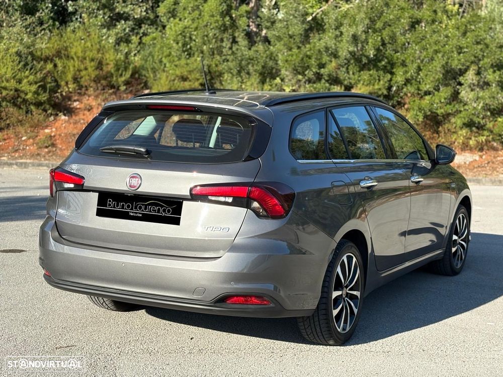 Fiat Tipo Station Wagon 1.6 M-Jet Lounge Tech J17 - 16