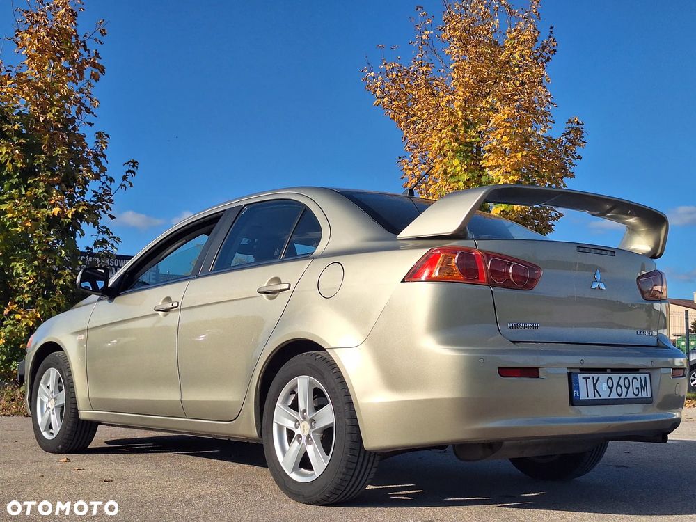 Mitsubishi Lancer 1.5 Invite - 12
