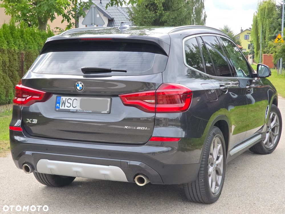 BMW X3 xDrive20i Luxury Line - 4