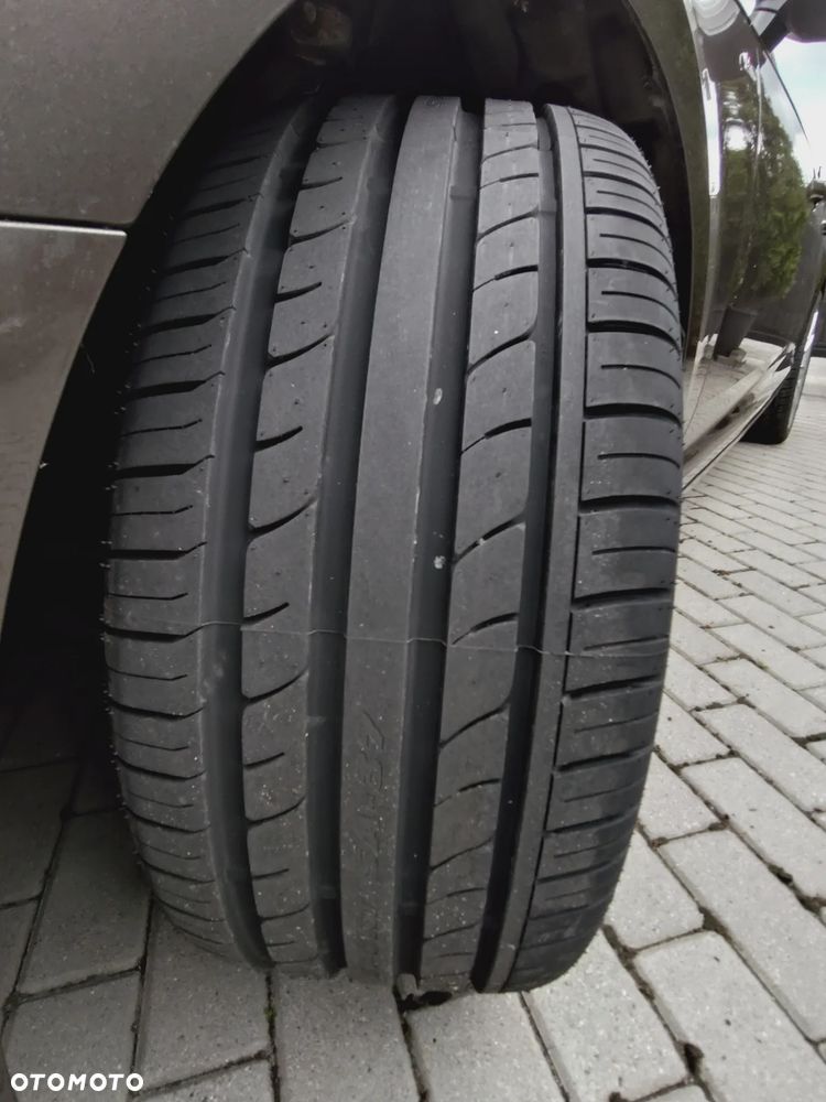 Audi A4 Avant 35 TDI Sport S tronic - 21