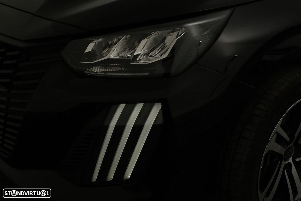 Peugeot 208 1.2 PureTech Active - 5