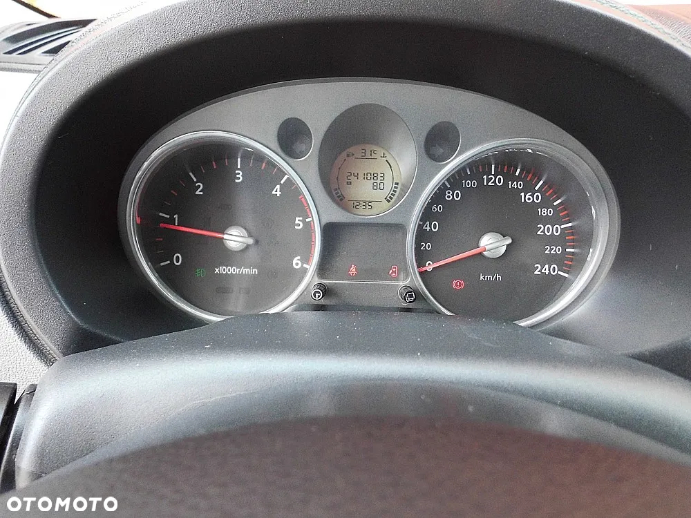 Nissan X-Trail 2.0 dCi 4x4 DPF Platinum - 24