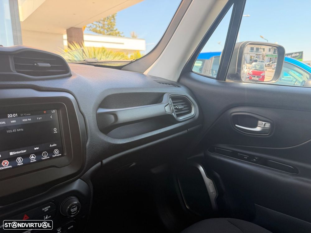 Jeep Renegade 1.0 T Limited - 33