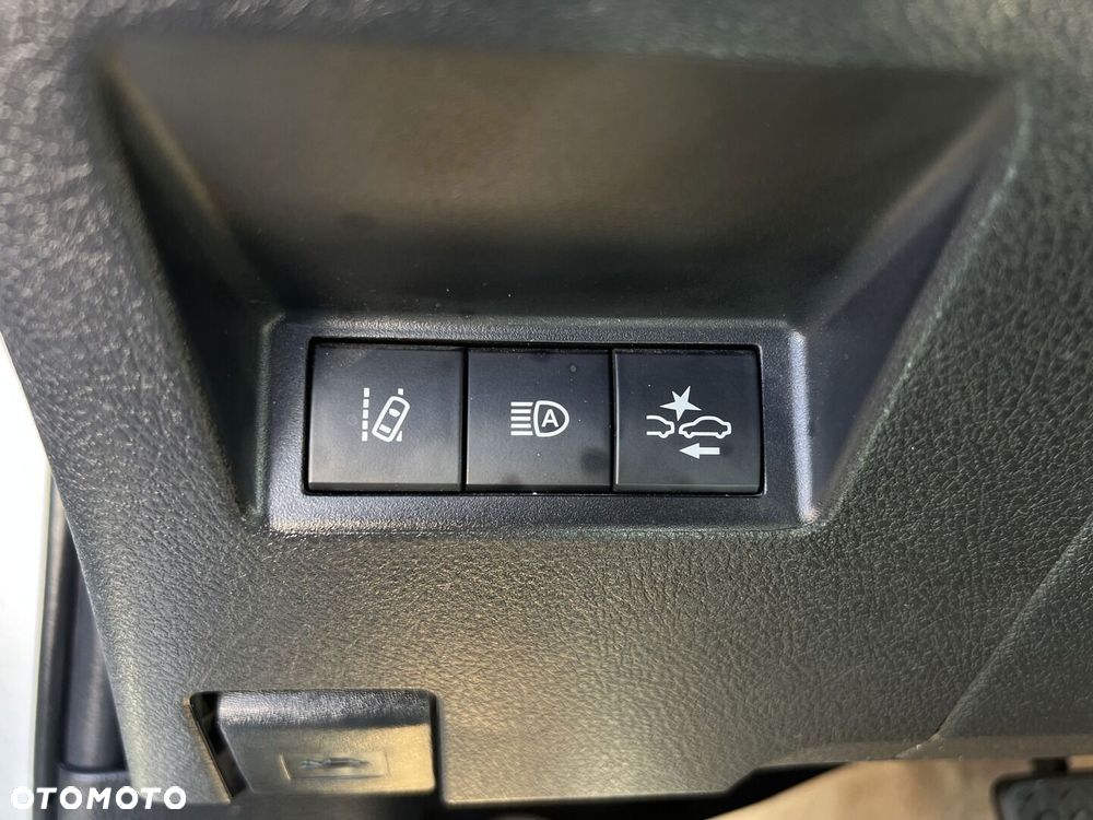Toyota Yaris - 16