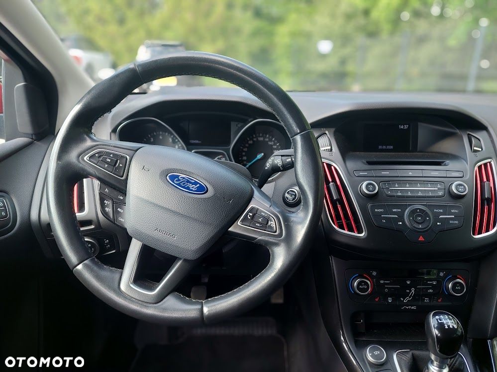 Ford Focus 1.5 EcoBoost STart-Stopp-System TITANIUM - 18