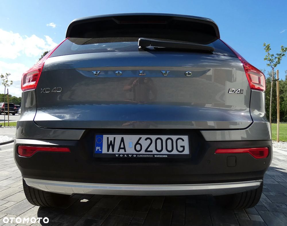 Volvo XC 40 D4 AWD Momentum (Intro Edition) - 10