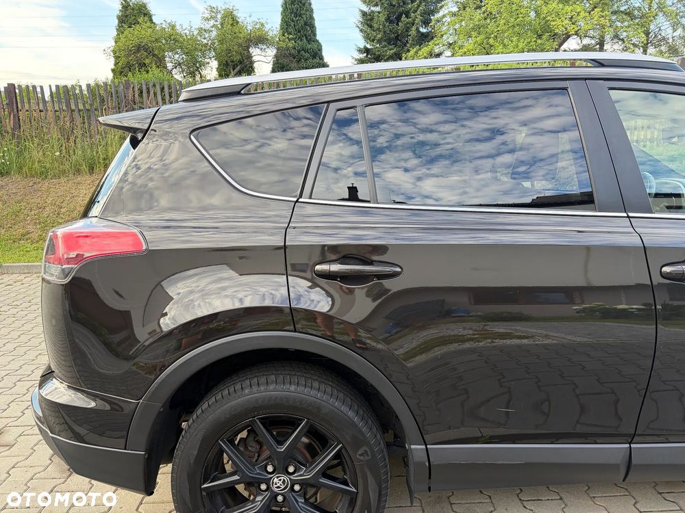Toyota RAV4 Hybrid Premium 4x2 - 13