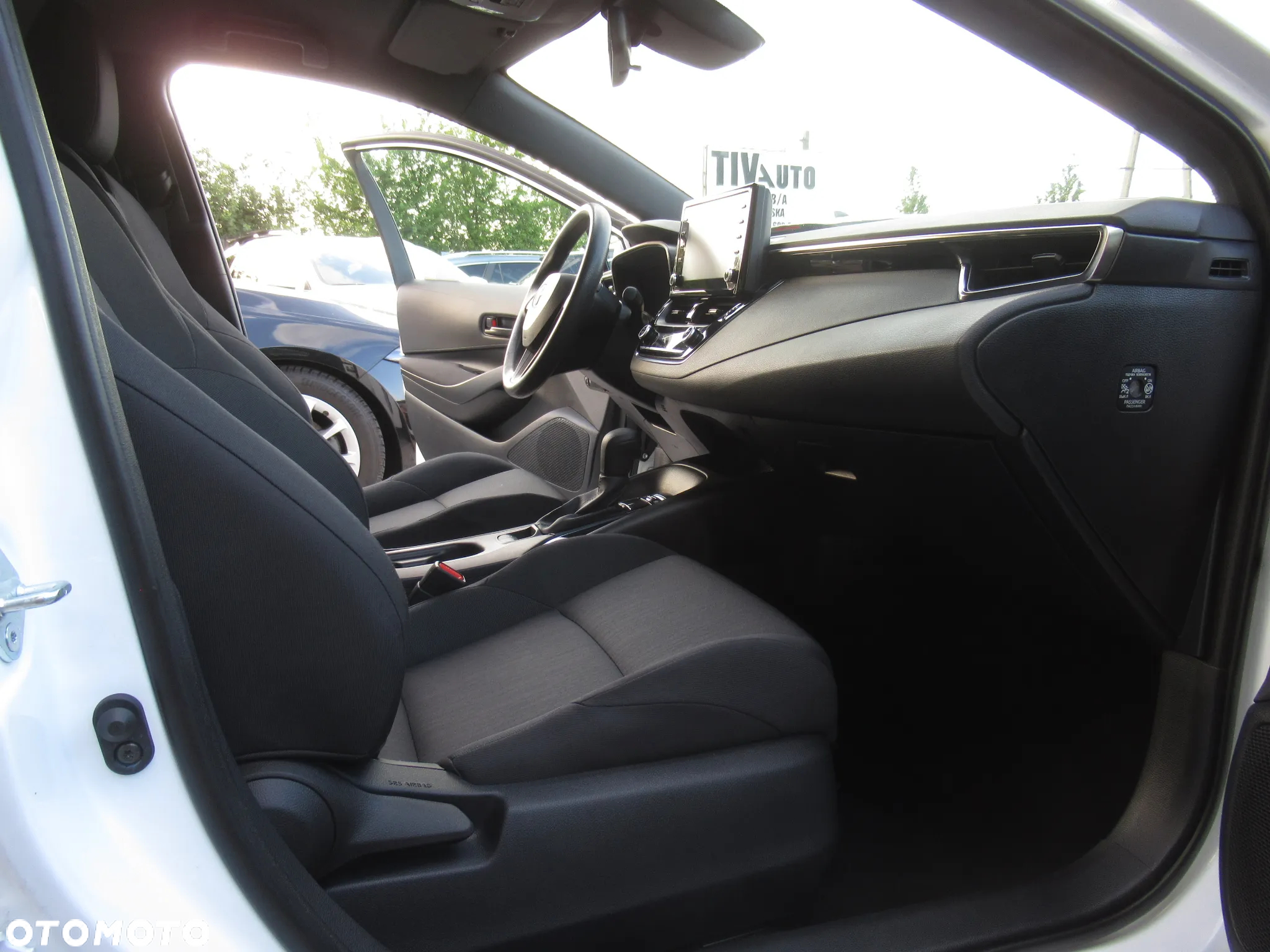 Toyota Corolla 1.8 Hybrid Active - 8