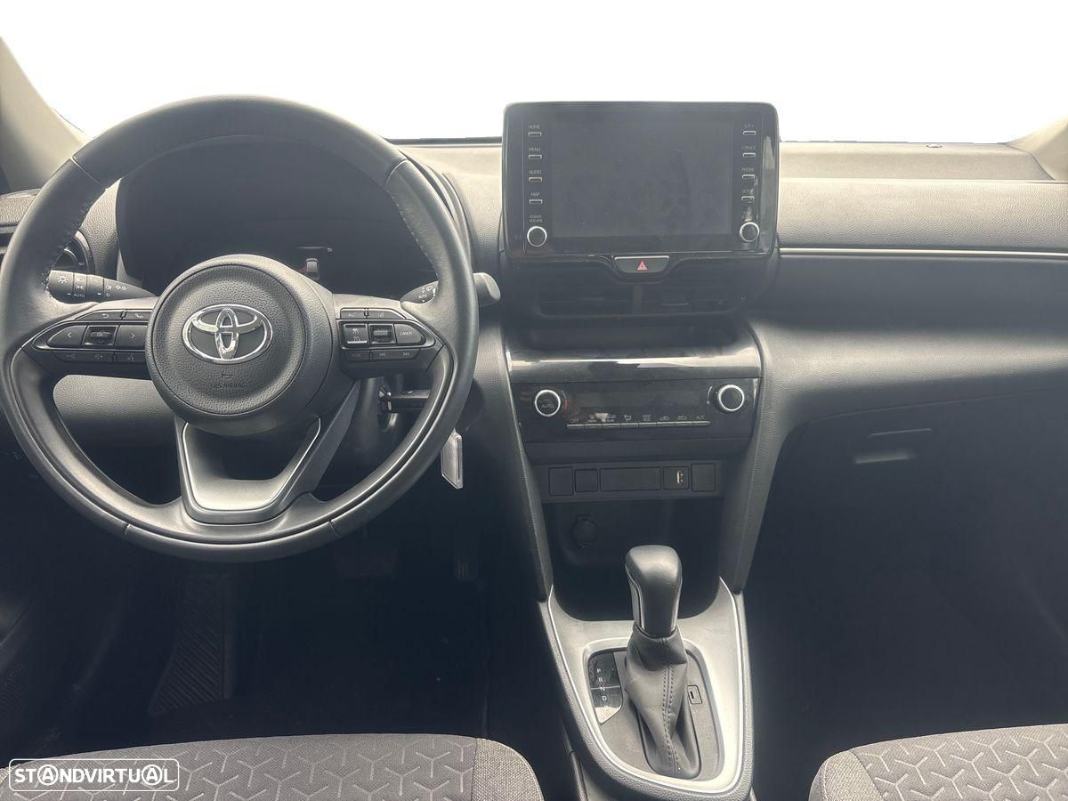 Toyota Yaris Cross - 15