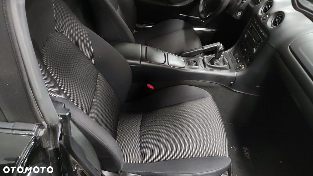 Mazda MX-5 1.6i 16V - 17