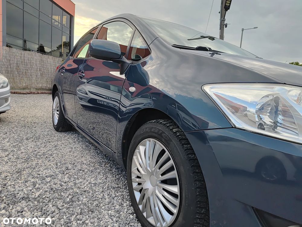 Toyota Auris 2.0 D-4D - 10