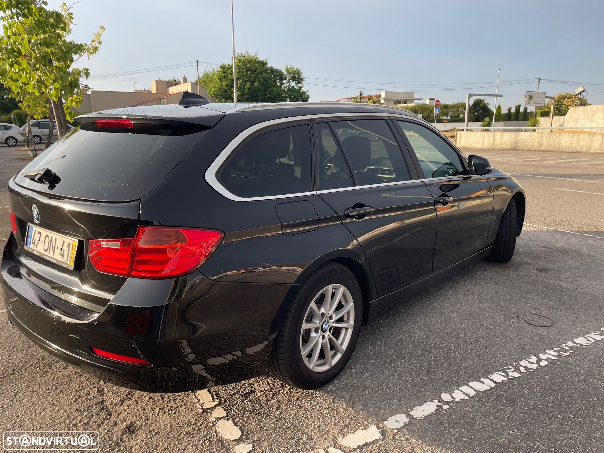 BMW 318 d Touring Auto - 5