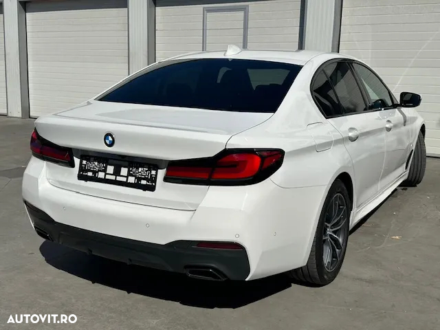 BMW Seria 5 520d xDrive AT MHEV - 38