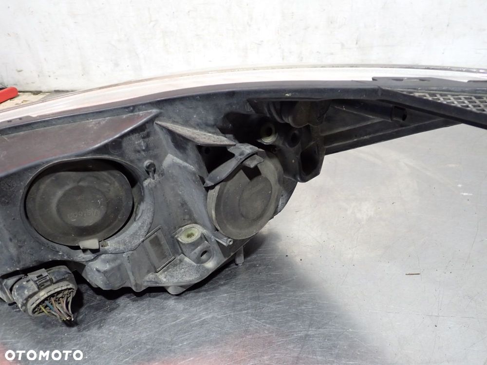LAMPA PRAWA PRZEDNIA FORD FOCUS MK3 - 5