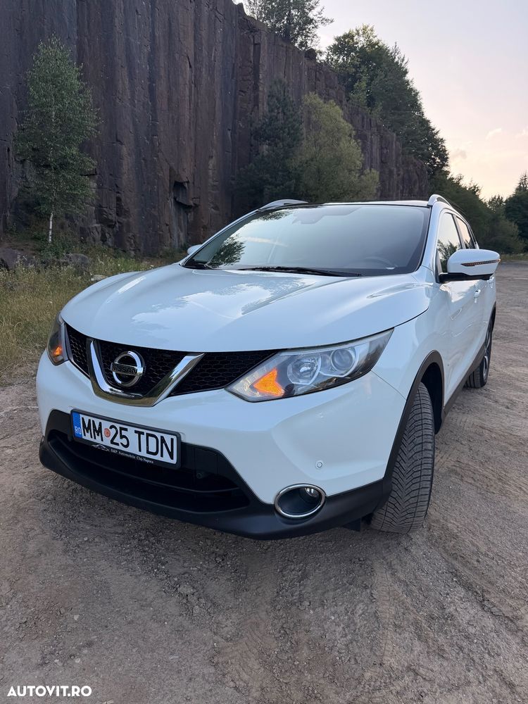 Nissan Qashqai 1.2 DIG-T TEKNA+ - 1