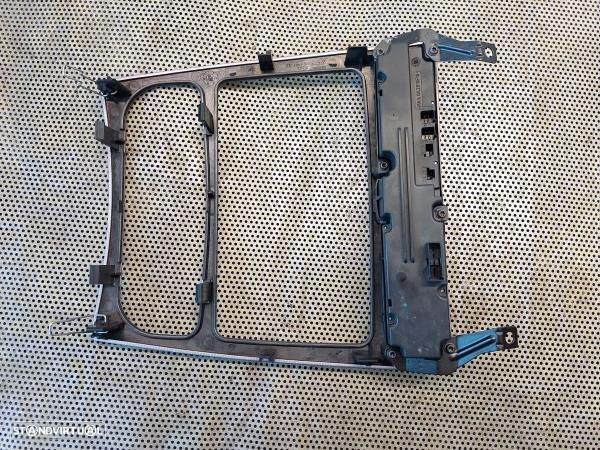 Moldura / Estrutura Consola Central / Rádio Mercedes-Benz C-Class (W20 - 3