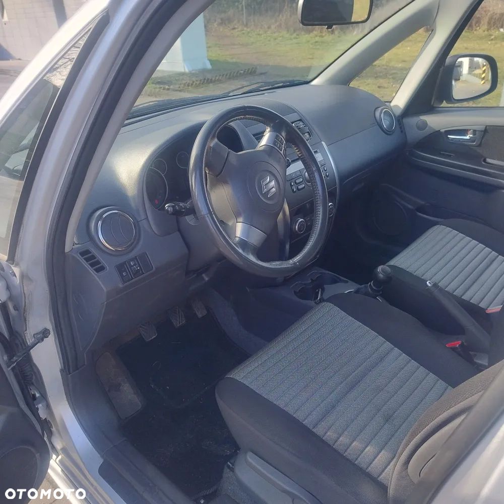 Suzuki SX4 1.6 VVT 4x2 Style - 6