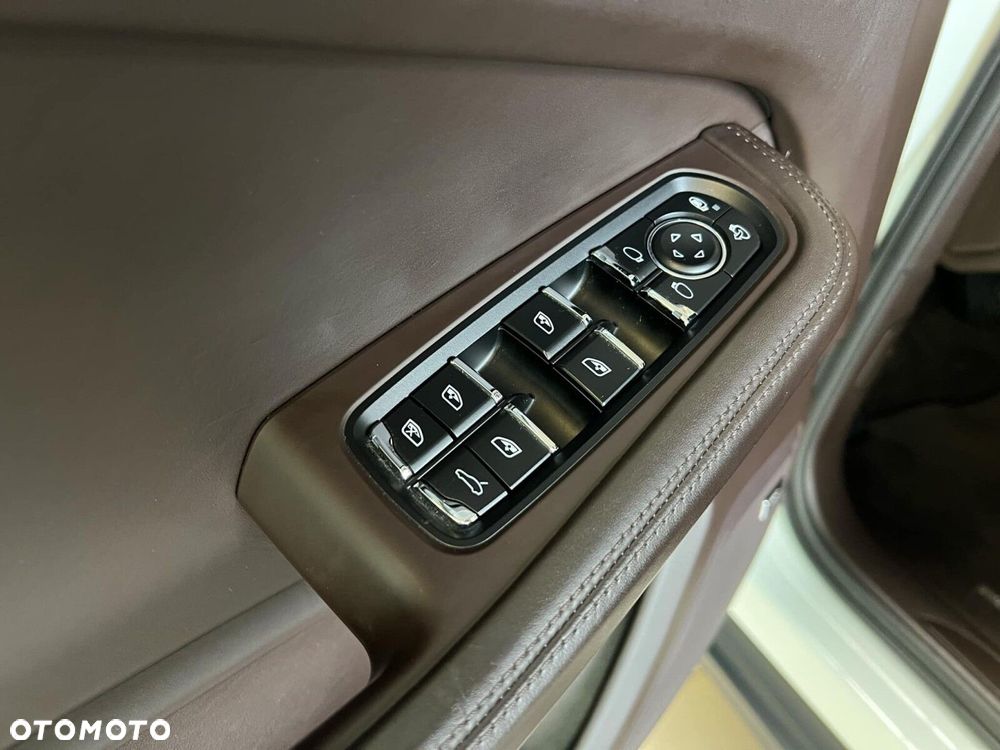 Porsche Macan Standard - 10
