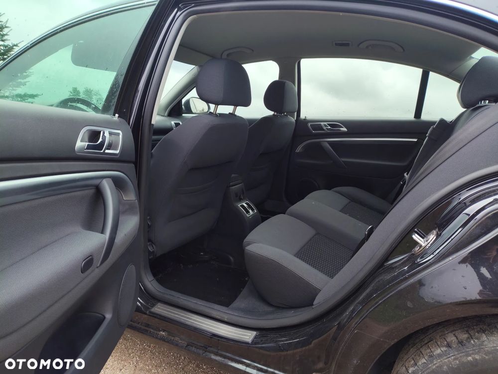Skoda Superb 2.0 Classic - 10