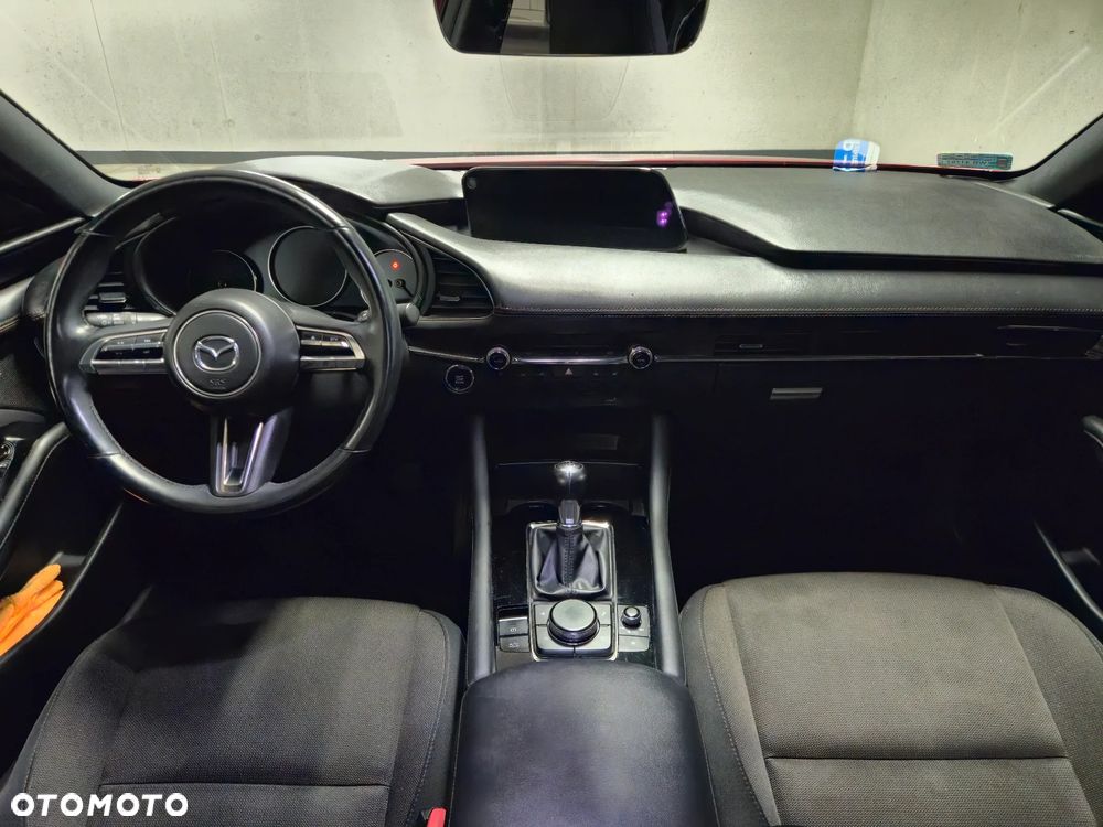 Mazda 3 2.0 mHEV Hikari - 9