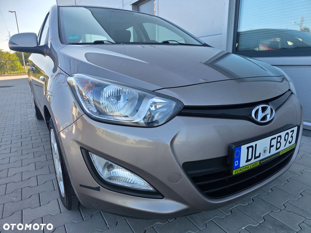 Hyundai i20 1.2 Select - 9