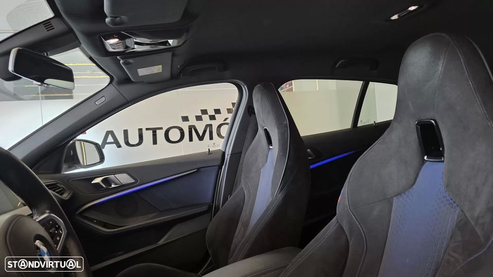 BMW 118 i Pack Desportivo M Auto - 36