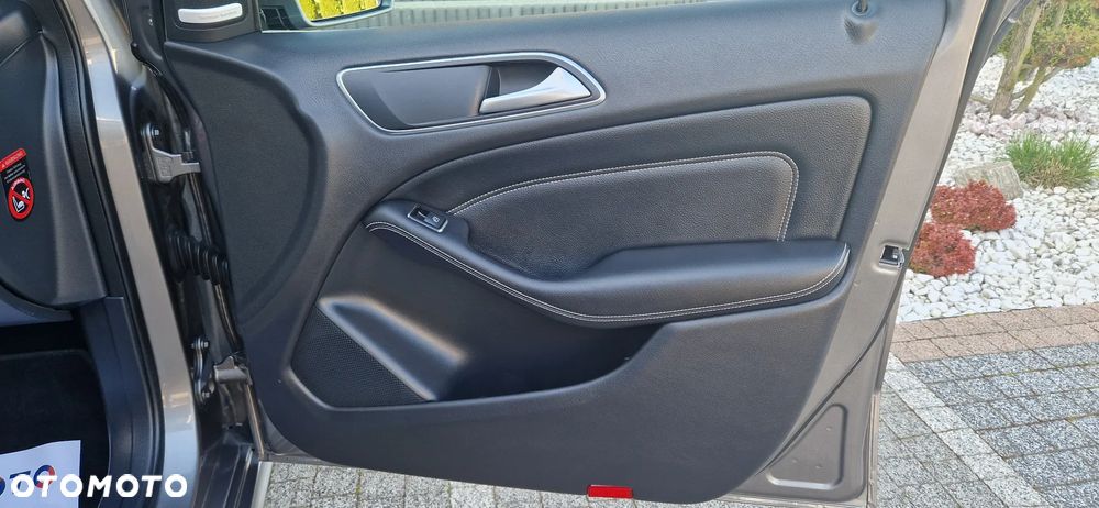 Mercedes-Benz Klasa B 180 7G-DCT Edition - 14