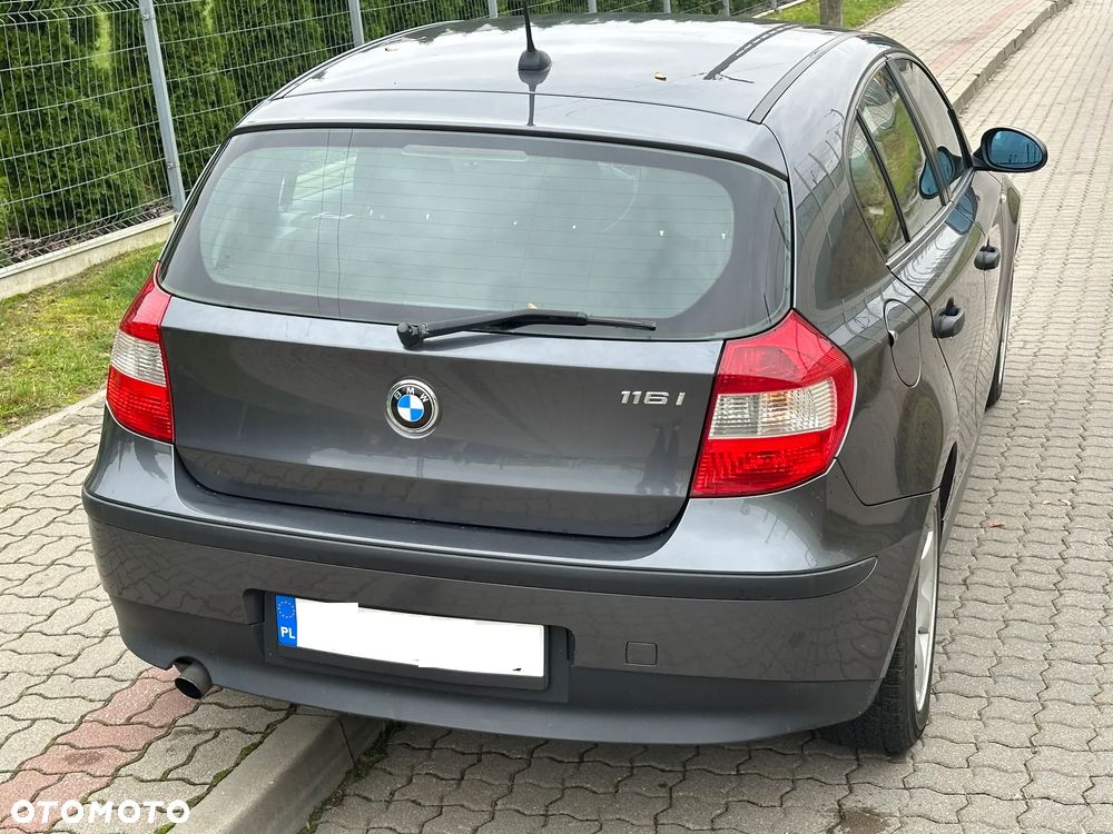 BMW Seria 1 116i - 6