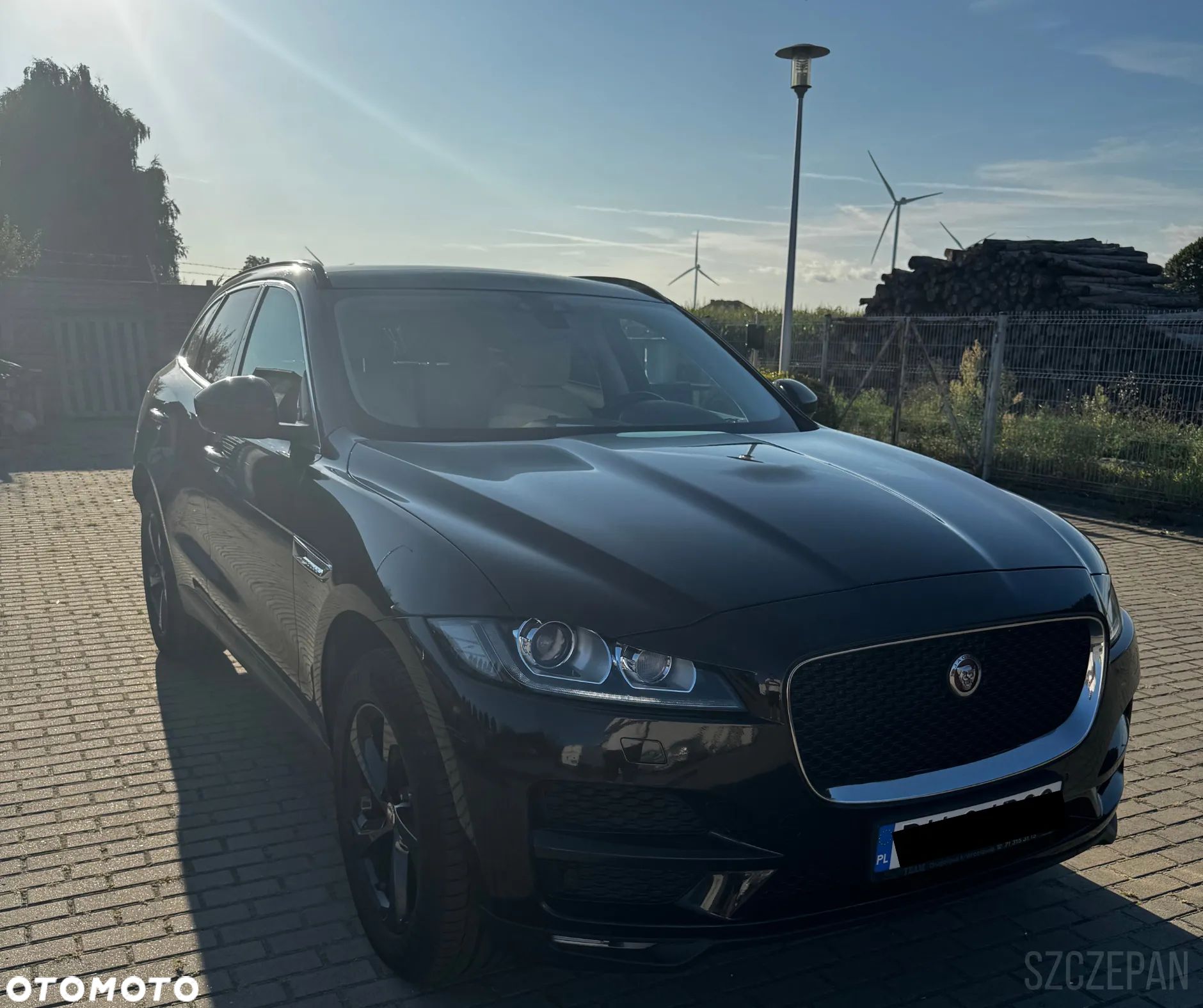 Jaguar F-Pace 2.0 i4D AWD Prestige - 1
