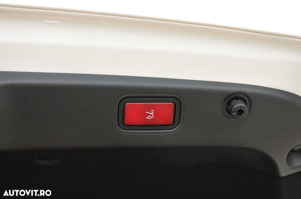 Mercedes-Benz CLS 400 d 4MATIC 9G-TRONIC AMG Line - 39